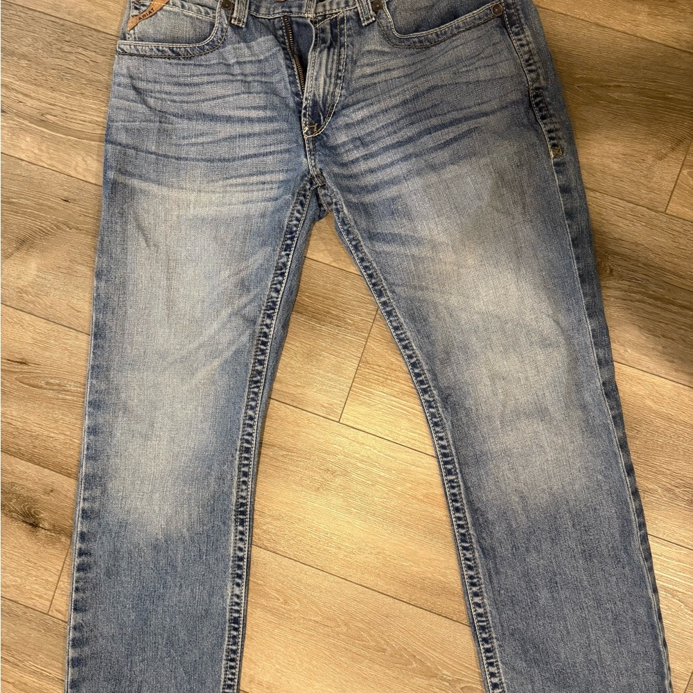 Men's Ariat M4    32/32